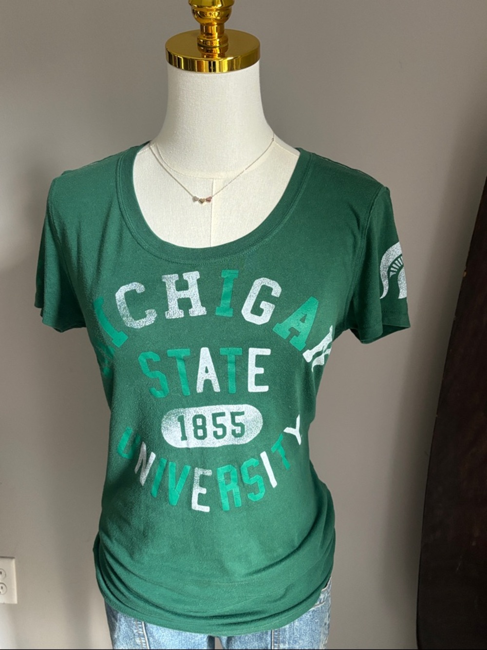 PINK Victoria's Secret Michigan State Green Graphic Tee